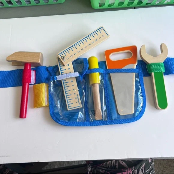 Melissa and Dug Wooden Tool Set with Belt - Picture 1 of 11